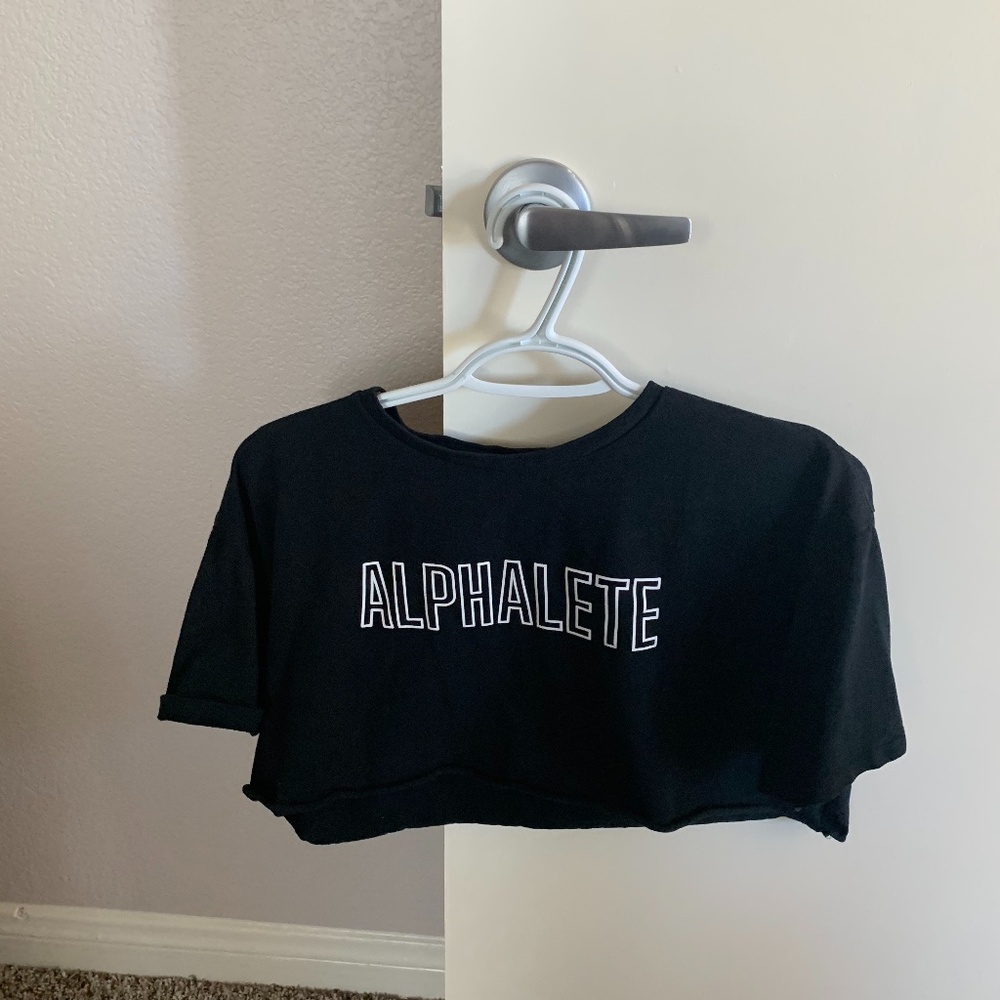 Alphalete Crop top